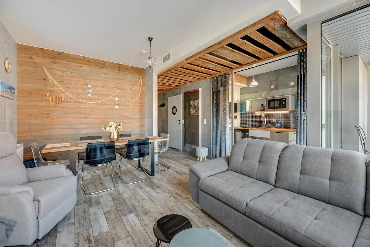Granaria Premium Riverside & Parking By Downtown Apartments Gdansk 0*,  Poland